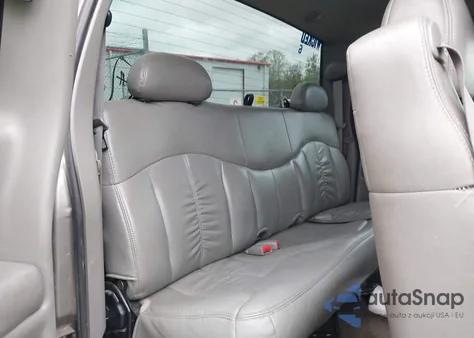 2001 Chevrolet Silverado 2500Hd Lt from USA, damaged, VIN 1GCHK29101E294069